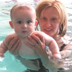20080718_Babyschwimmen_Noah_Silke_10
